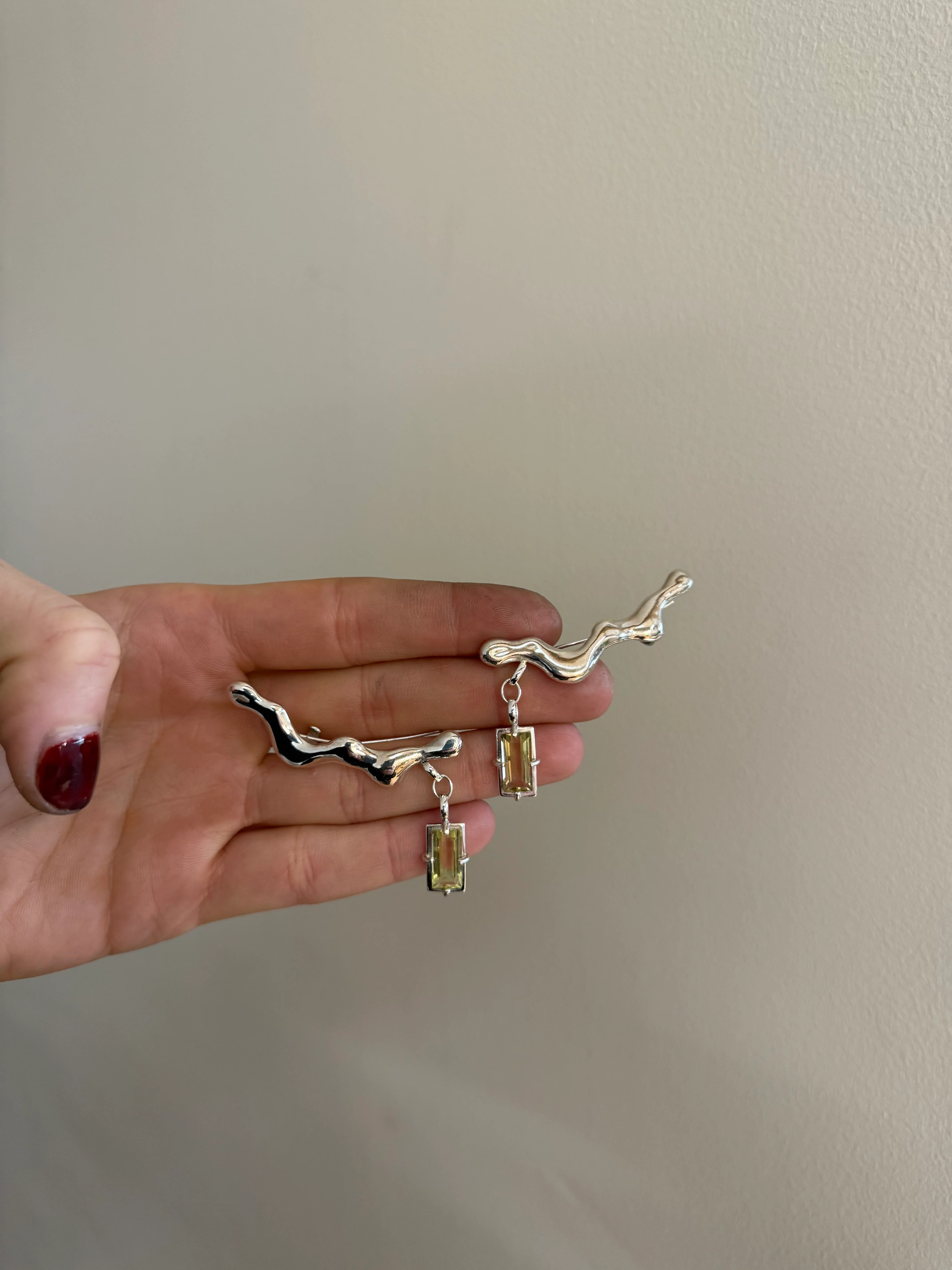 CRAWLER EARRINGS - Image 2