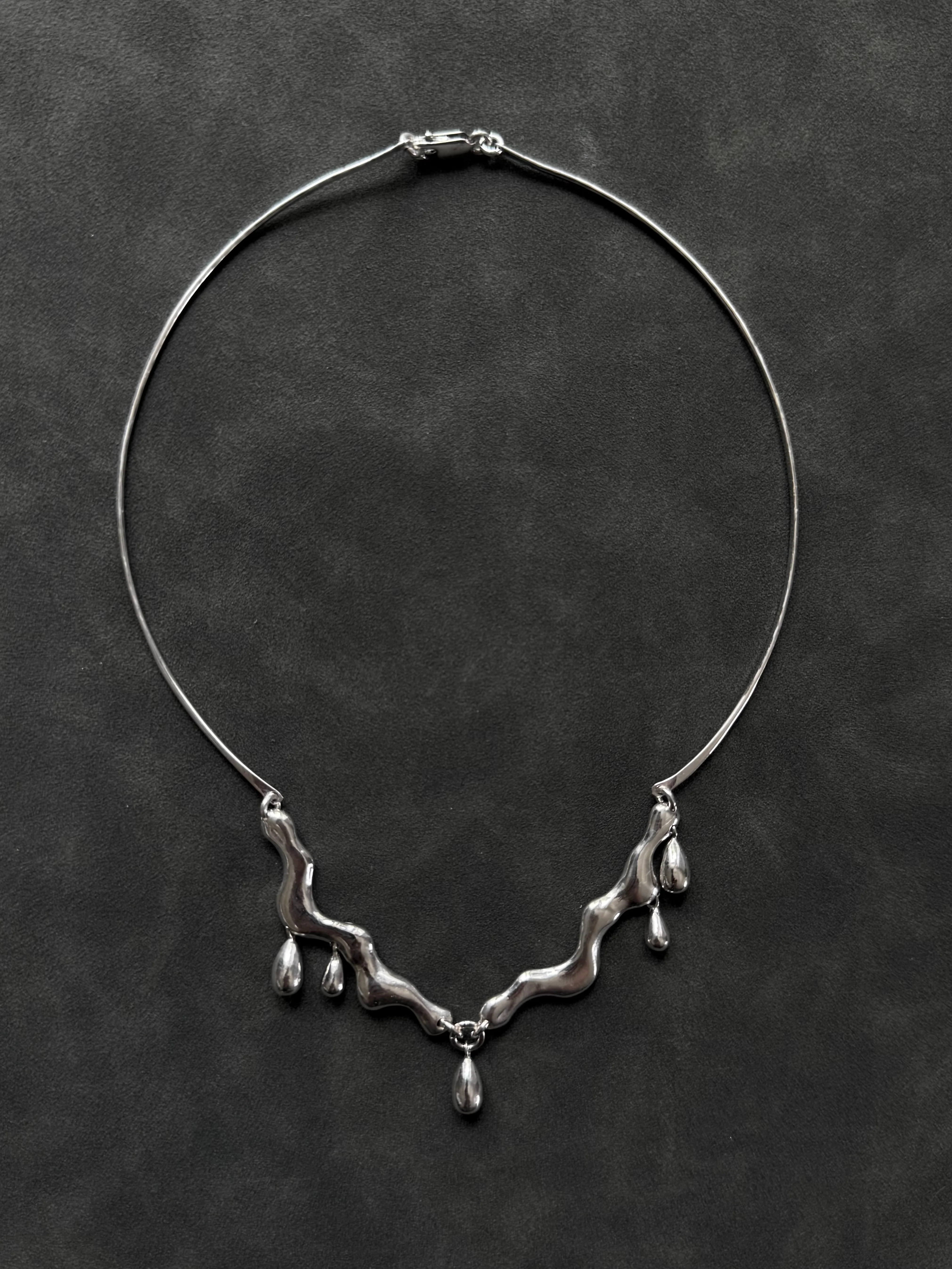 RAIN NECKLACE